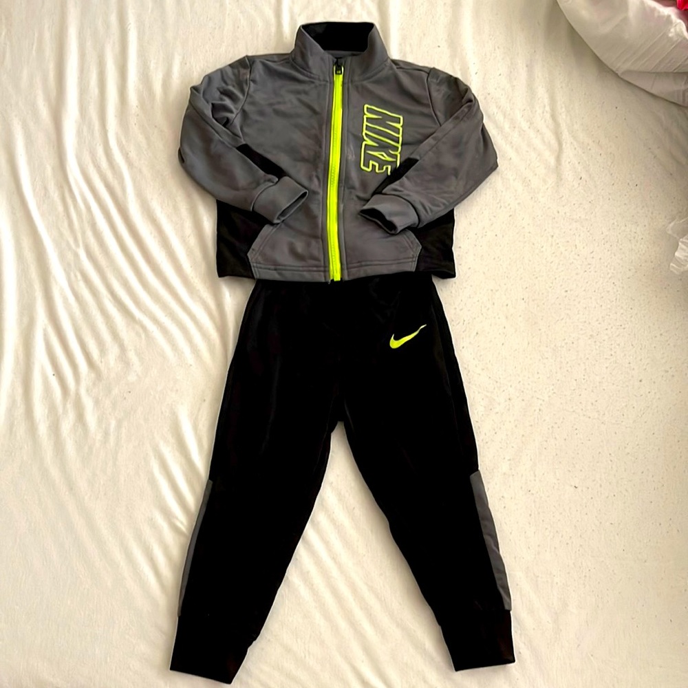 Nike runner outfit
